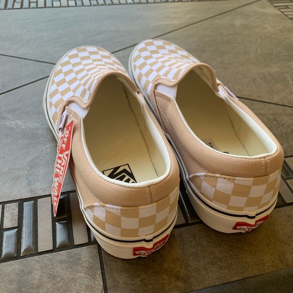 Vans classic slip on • BRAND NEW • NEVER WORN • - Picture 6 of 11